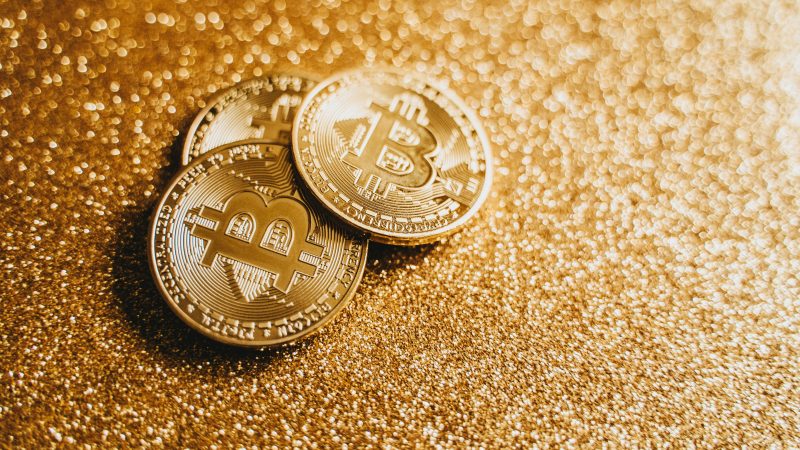 Cách Mua Bitcoin Tại Việt Nam 2026: Hướng Dẫn 3 Cách Từ A-Z Cho Người Mới