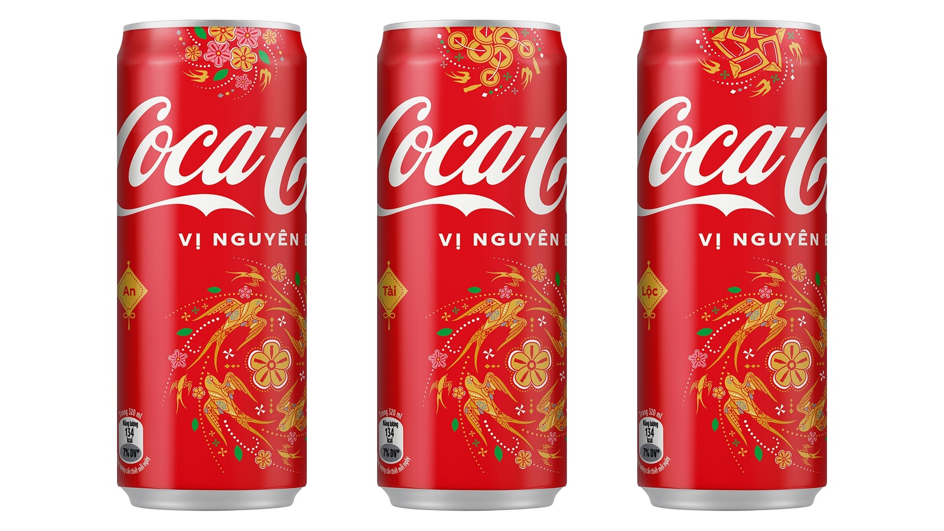 Bao bì Coca-Cola màu đỏ trong chiến dịch Tết 2026 tại Việt Nam