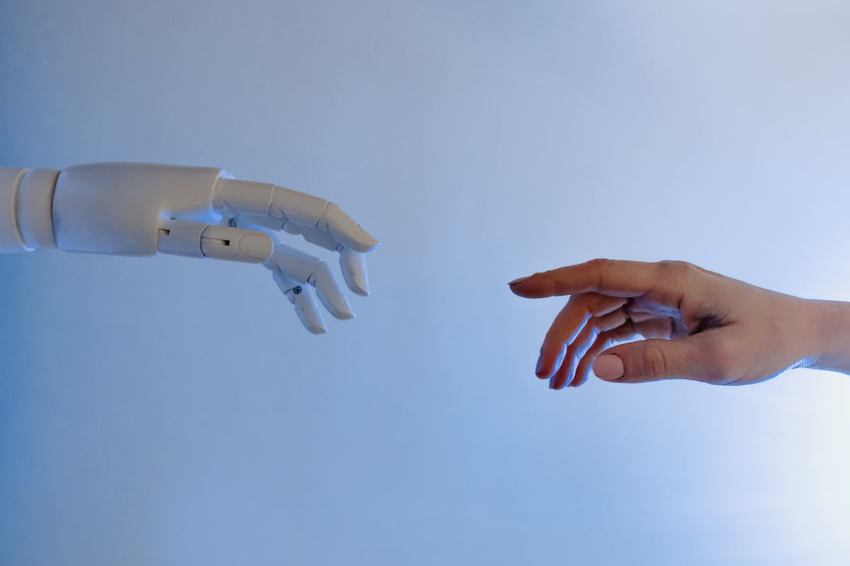 Cách Viết Prompt AI Hiệu Quả: Tôi Đã Test 50+ Prompt Trên ChatGPT, DeepSeek, Gemini Và Claude