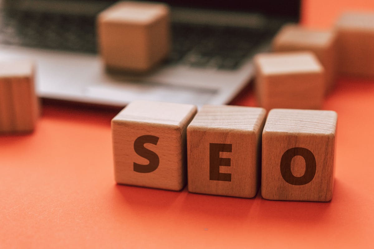 Inbound Marketing vs Outbound Marketing sự khác biệt