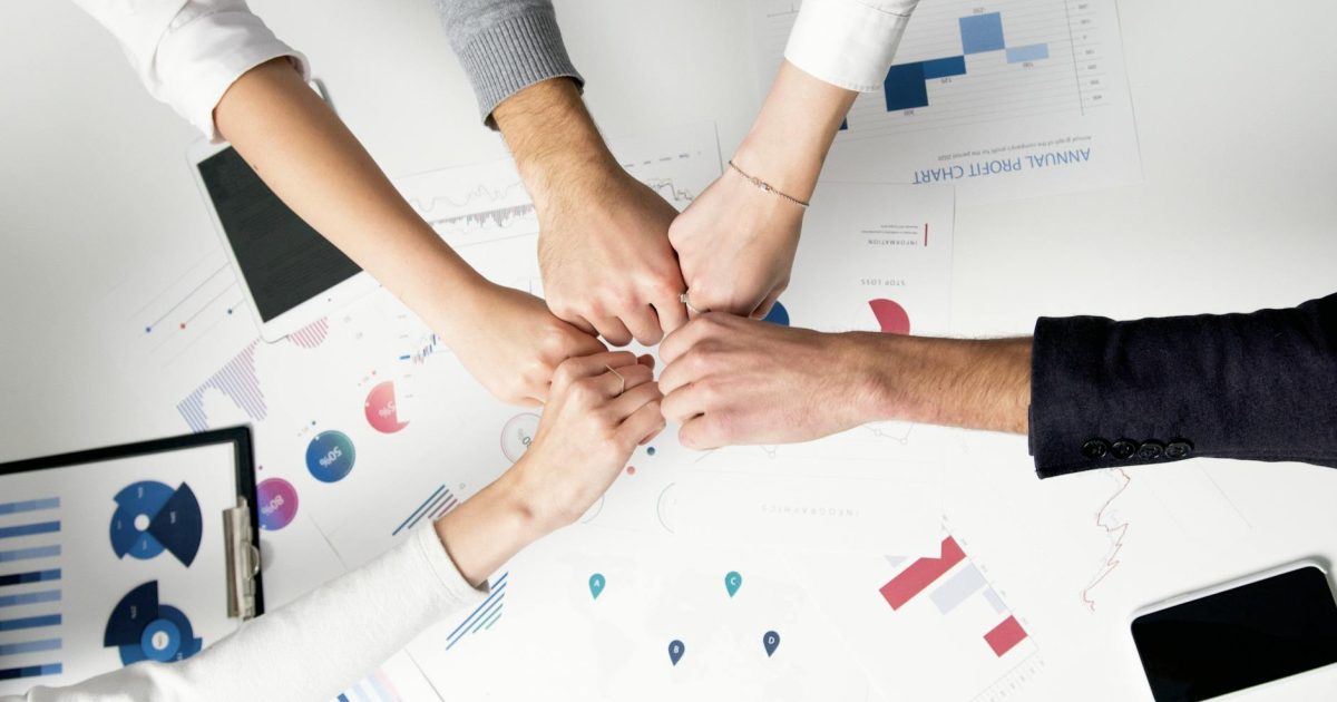 Tôi Áp Dụng OKR Cho Team 3 Người: Doanh Thu Tăng 40% Sau 3 Tháng