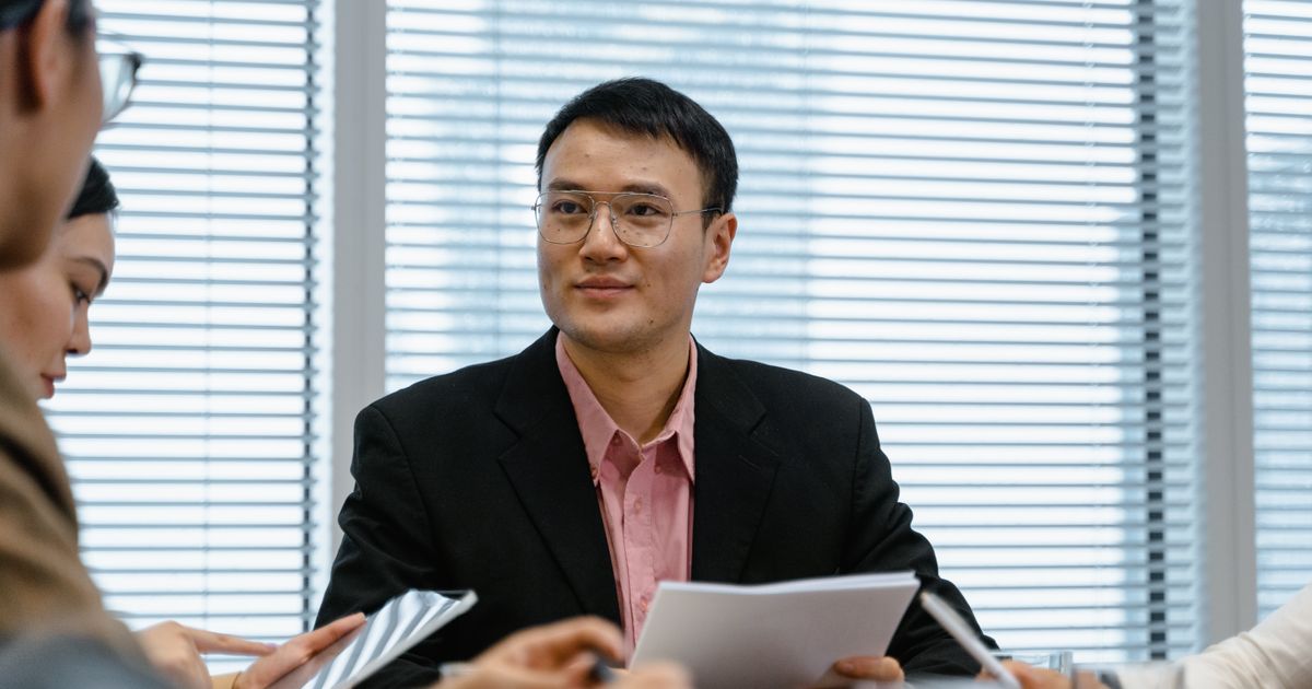 Phong Cách Lãnh Đạo: 8 Kiểu Phổ Biến Và Cách Chọn Đúng (2026)